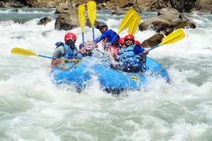 Rafting_river_runner_bhotekoshi.jpeg