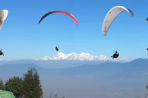 paragliding parapante paraglider pokhara kathmandu nagarkot phulchoki nepal