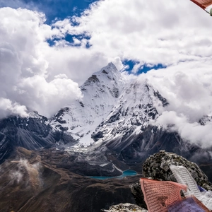 Chukkung Ri peak, Nepal-toomas-tartes-rpJAiQqpcRo-unsplash